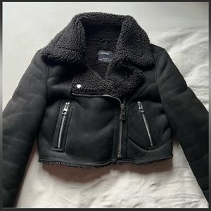 ❤️‍🔥Faux Fur Leather
Shearling Biker Jacket❤️‍🔥